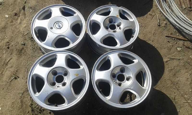 Продам оригинальные легкосплавные диски на автомашину Opel