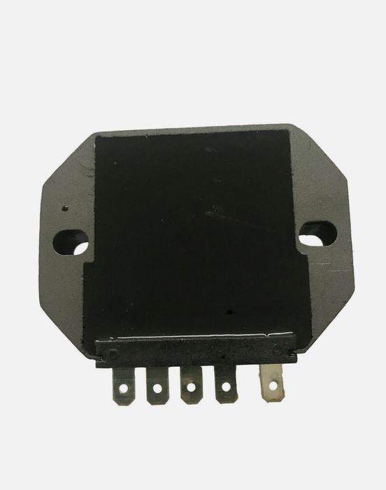 Releu Incarcare Regulator Tensiune Utilaje Yanmar F Fx  John Deere