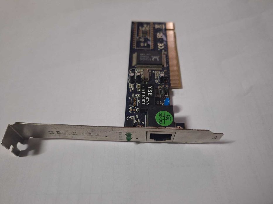 PCI платки за настолни компютри