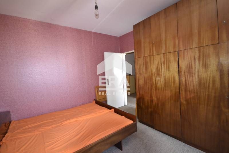 Продава се Тристаен апартамент в Хасково, Възраждане - 81 кв.м за 926 €/кв.м - Снимка #9