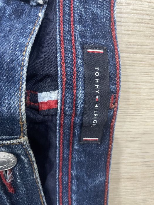 Джинсы Tommy Hilfiger