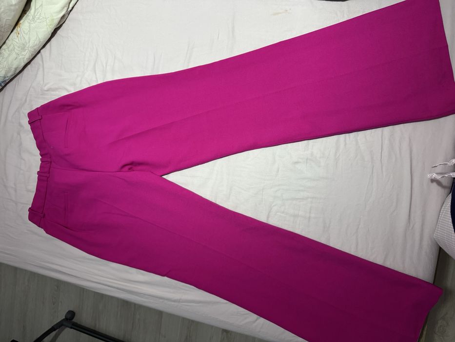 Цикламен панталон с широки крачоли