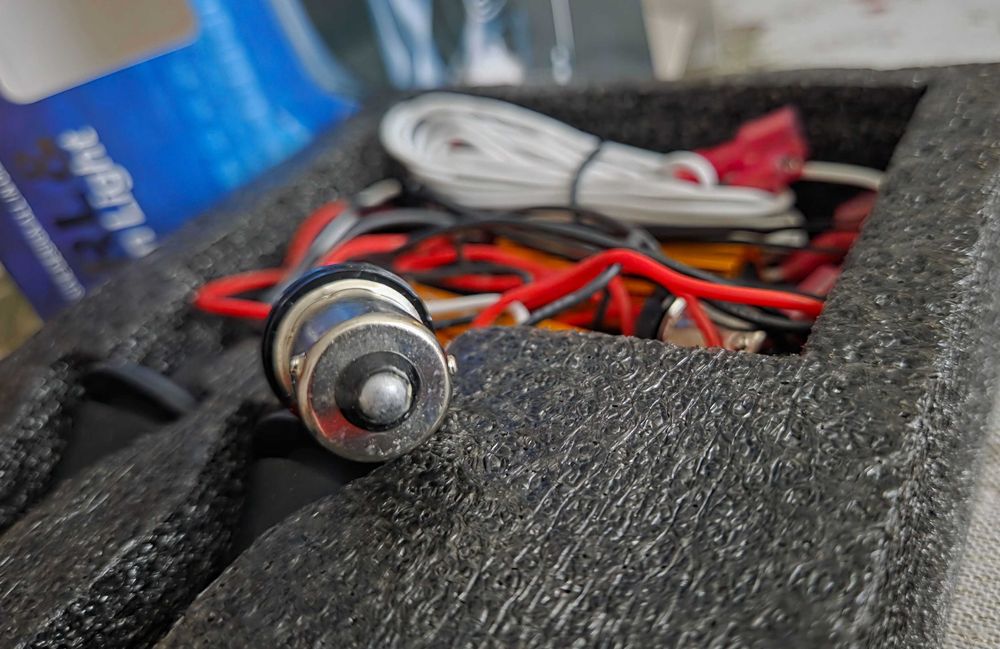 Дневни светлини (DRL) и реле модул