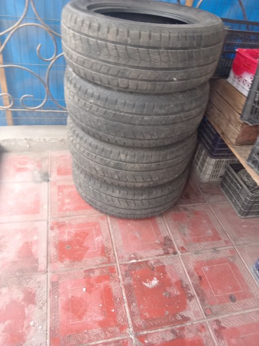 Такиб олинган яенги балон R17 235/55 qishgi balon