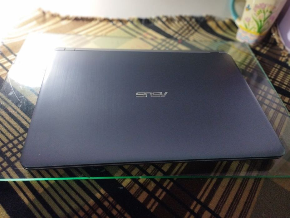 Ноутбук Asus VivoBook 15