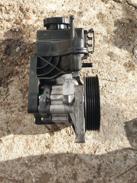 Pompa servodirectie  2.2 cdi euro 5