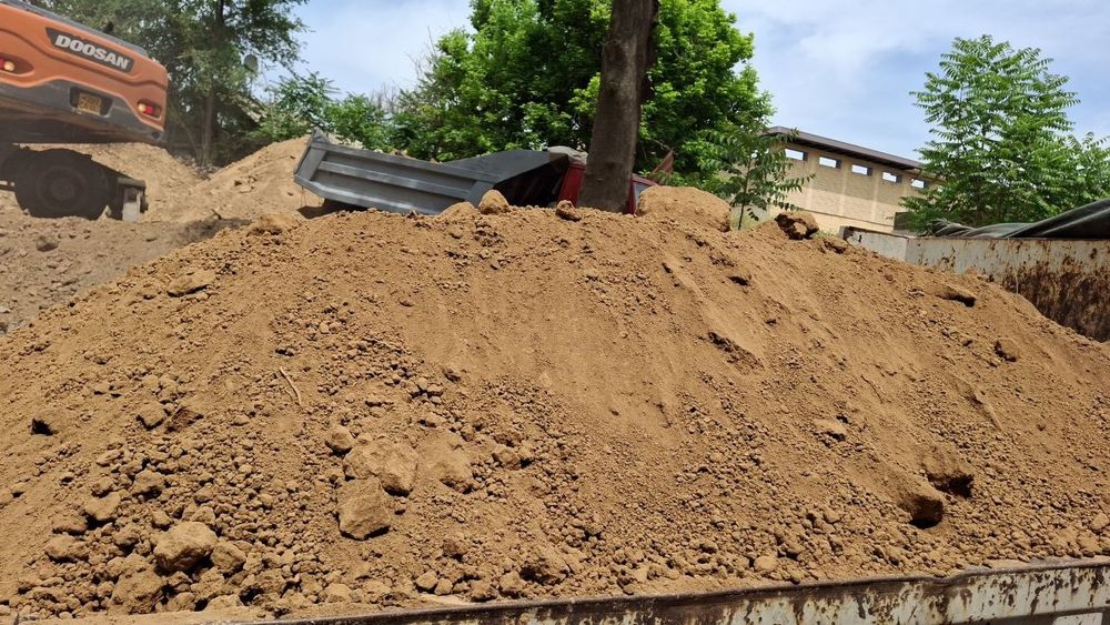 КамАЗ и экскаваторы услуги