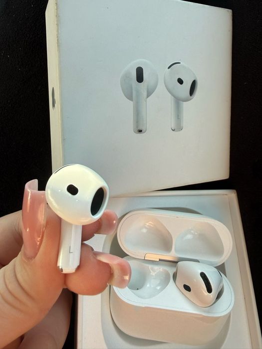 Vand Airpods 4..