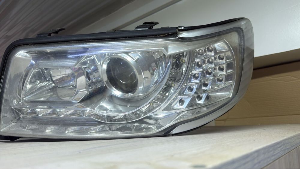 Фары передние от ауди с4