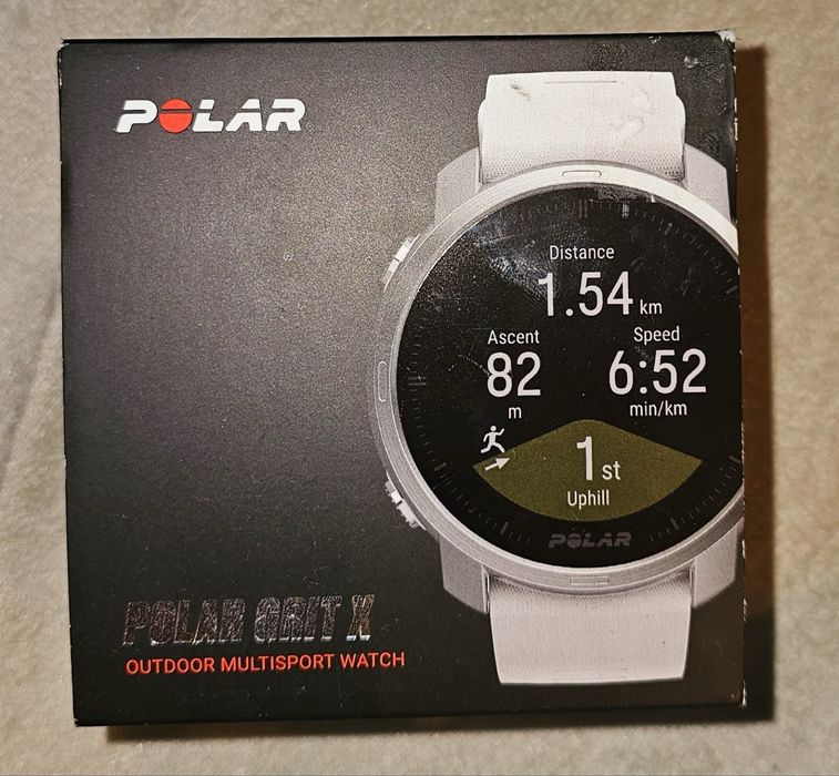Часовник Polar Grit X