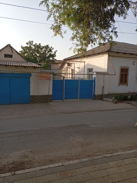 Uy sotiladi Bektemir tumanida 3.5sotix