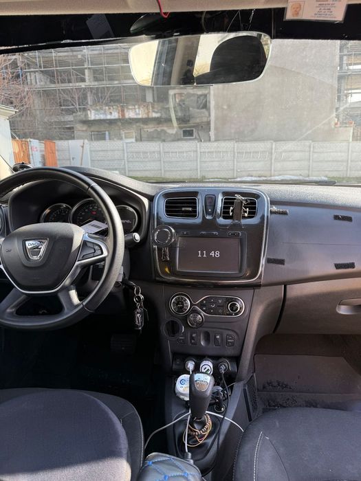 Dacia Logan Vând logan 2. Dotări: navigație, climă, pilot automat, geamuri electri