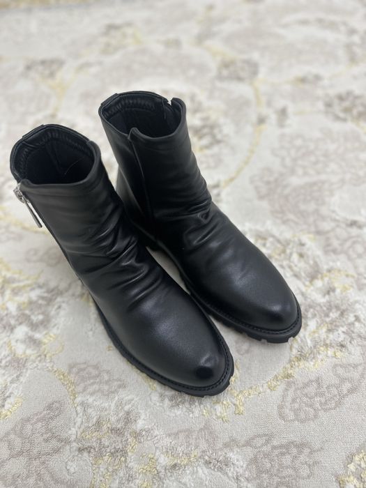 Ер адамға етік/Сапоги