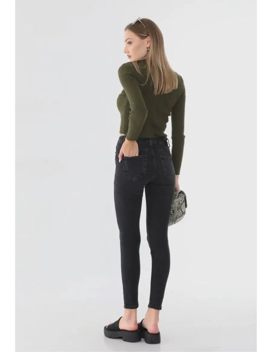 Продам джинсы