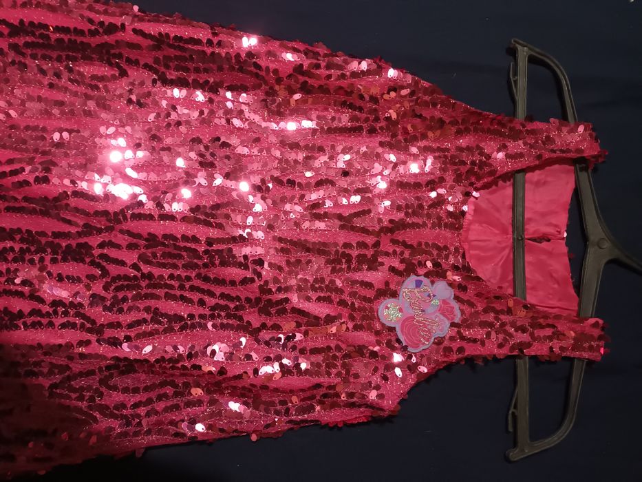 Продам платье на девочку