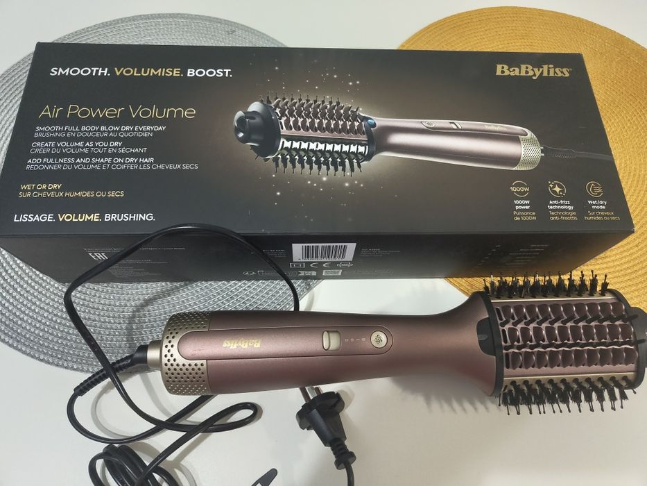 Perie cu aer cald Babyliss