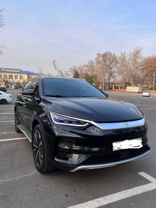 BYD TANG EV  full 4 WD, 4.4 сек, 2 dual мотор, black, пробег 31500
