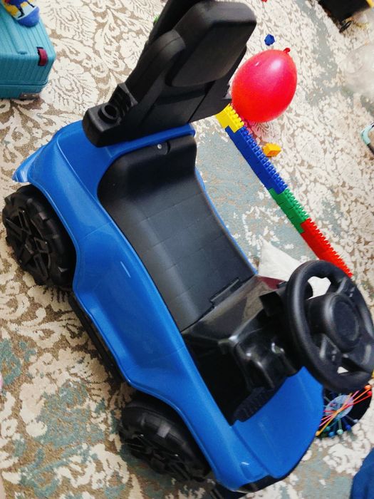 Детская машинка.