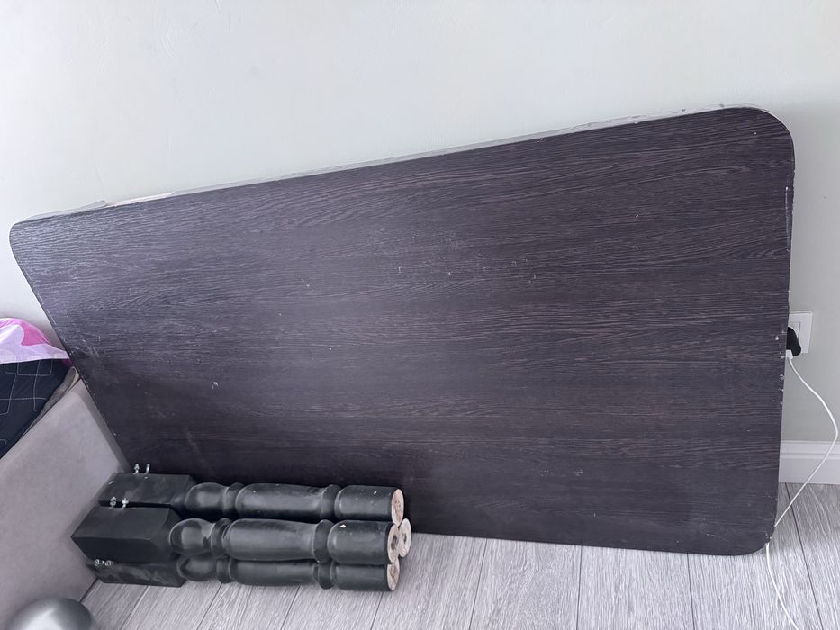 Стол на 120 на 90