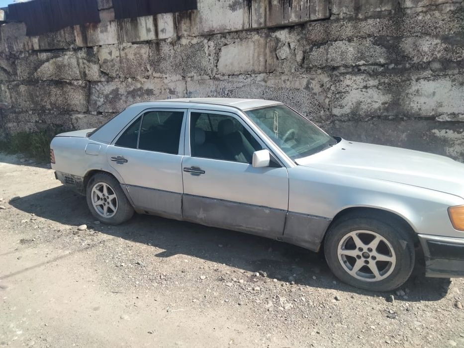 Mercedes-Benz 250D