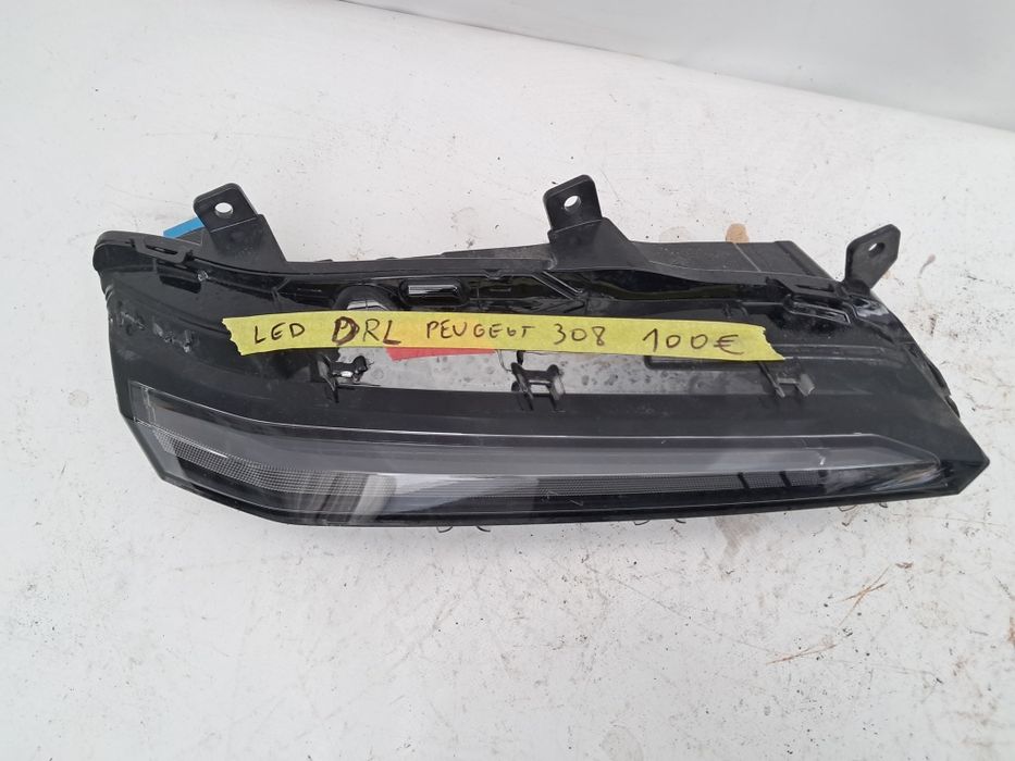 Дневна светлина DRL Peugeot 308