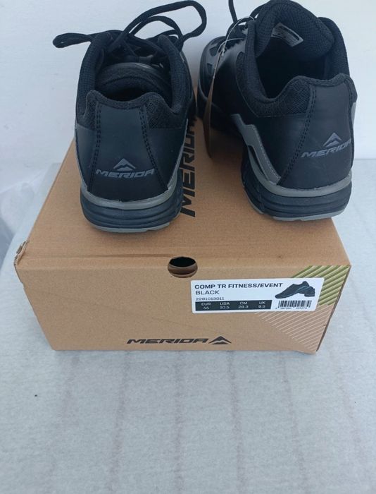 Vând pantofi ciclism