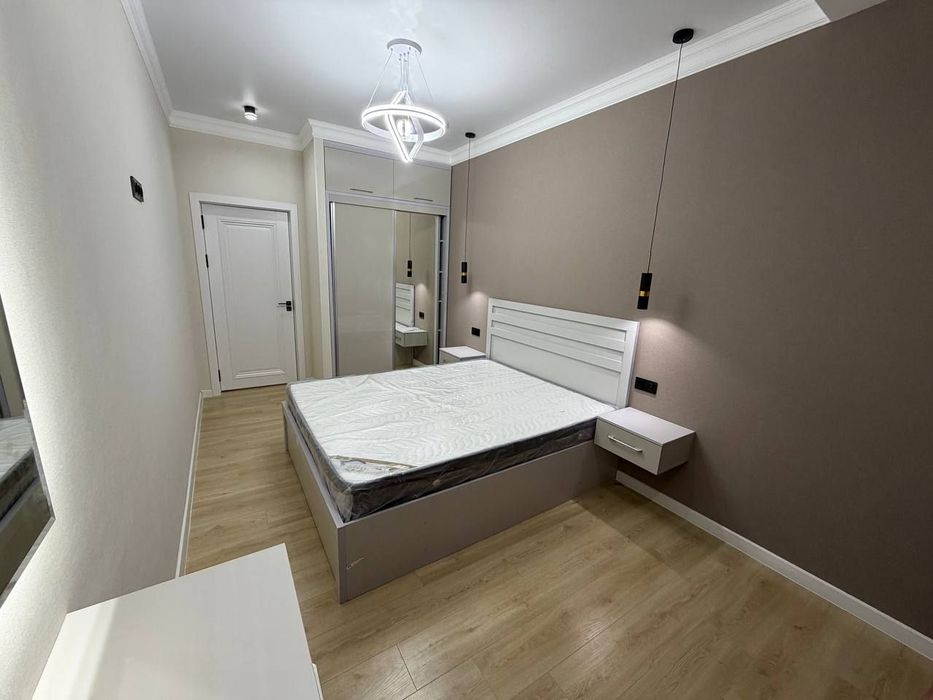 Ж. К. Менинг уйим. 2/5/8. Юнусабад 13.