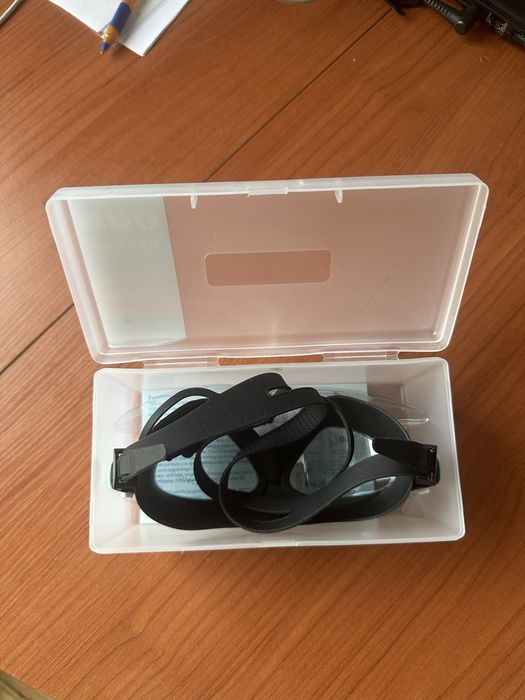 Очки для плавания