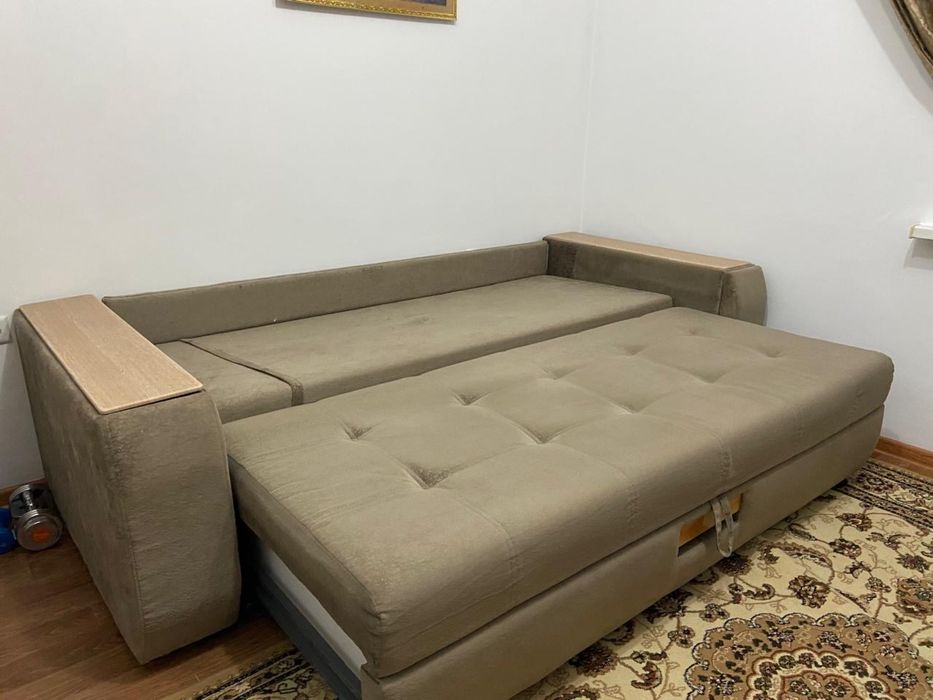 Продам диван раскладной в отличном состоянии