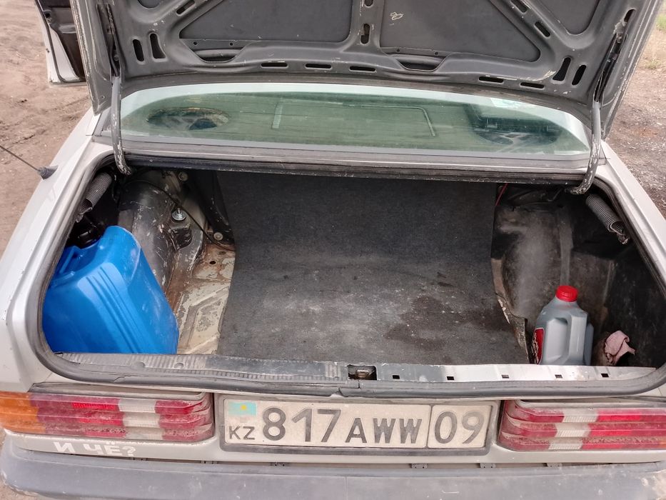 Продаю Мерседес 190е