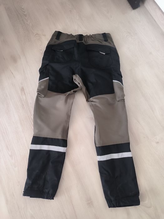 Pantaloni (mărimea M)