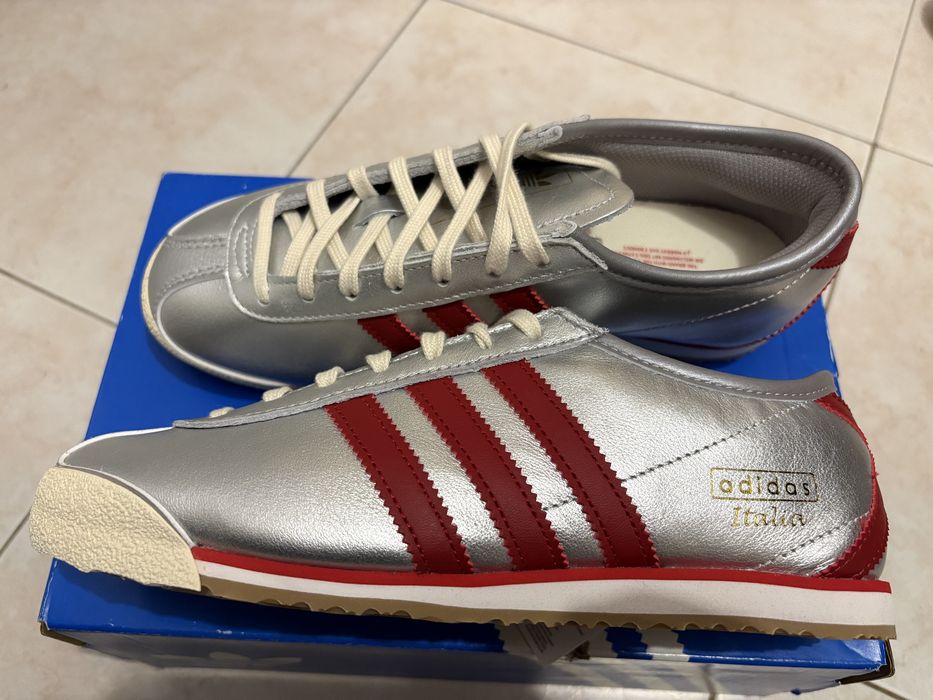 Чисто нови неносени Adidas Originals Italia 70s