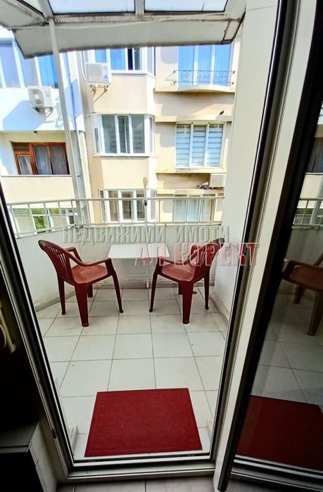 Дава се под наем Двустаен апартамент в Варна, Червен площад - 52 кв.м за 408 € - Снимка #8