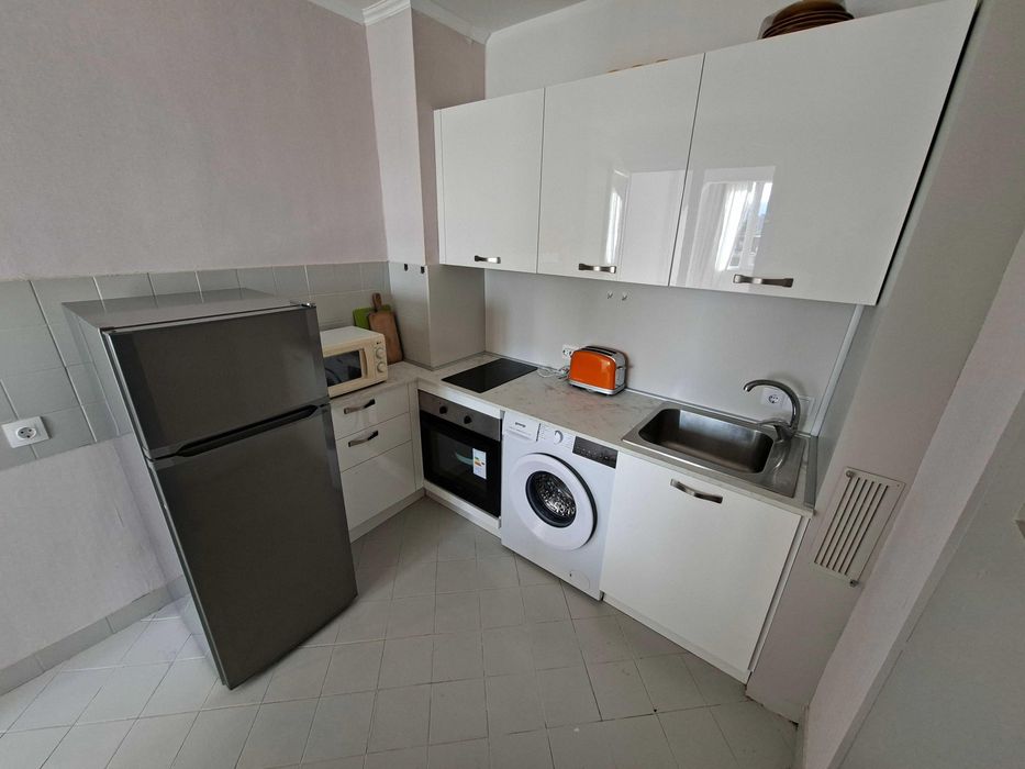 Дава се под наем Двустаен апартамент в София, Люлин 10 - 50 кв.м за 599 € - Снимка #2