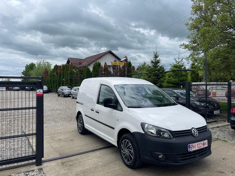 Volkswagen Caddy 1.6 tdi 105cp impecabil 2015 aer conditionat