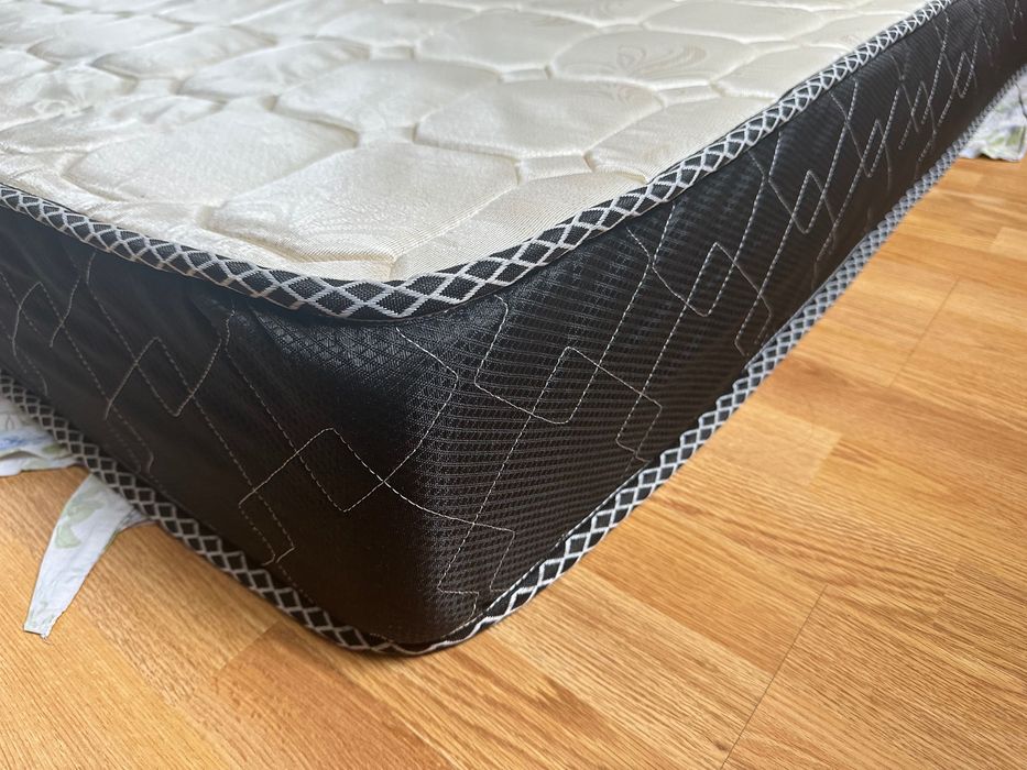 Продается матрас срочно