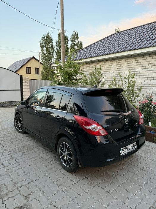 Nissan tiida 2008