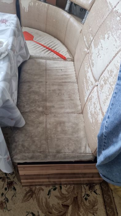 Продам кухонный уголок