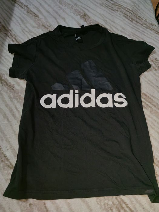 Nike Air Swoosh, Adidas