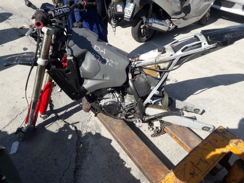 КТМ 390РЦ,Хускварна СМ 125 (KTM 390RC,HUSQVARNA SM 125 )-на части