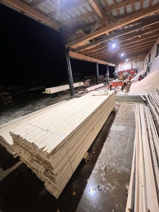 Cherestea verde/uscata pentru constructii