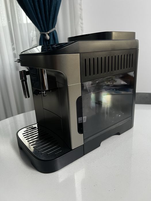 Aparat Cafea Delonghi Magnifica Evo