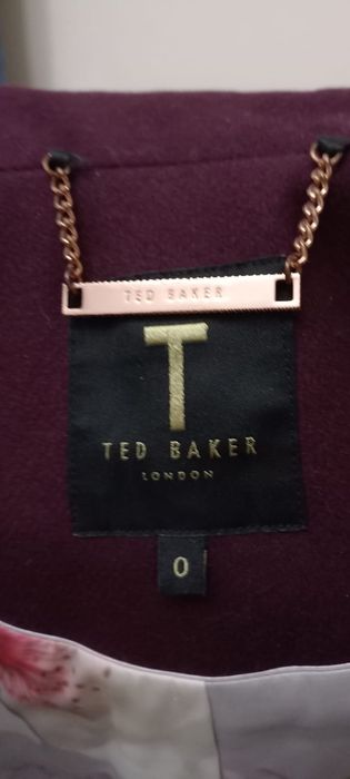 Пальто TED BAKER  London