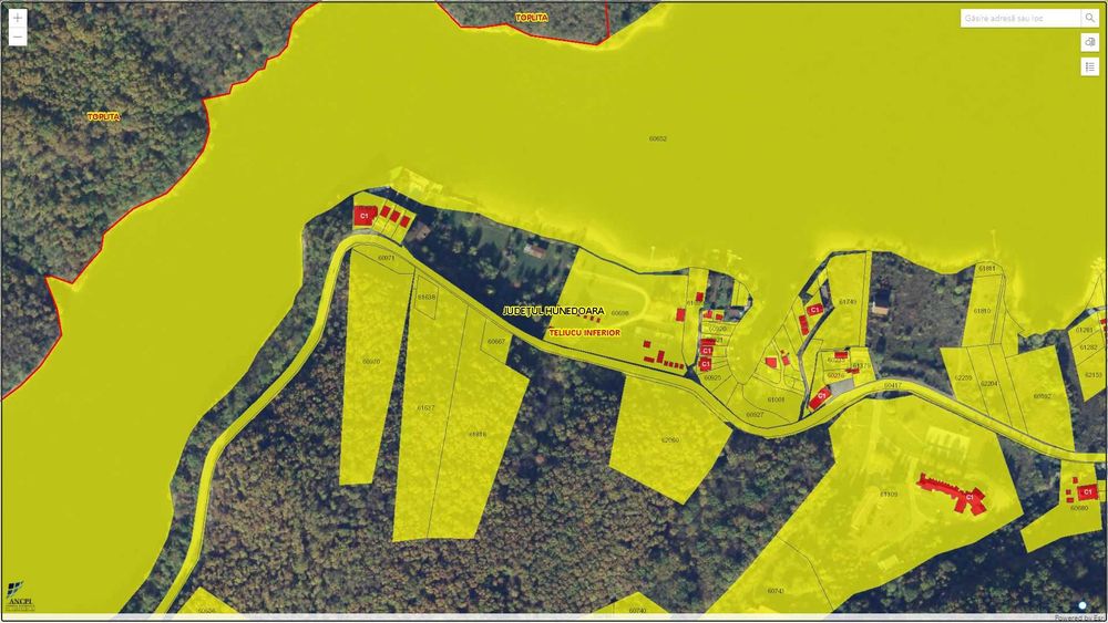 Vând teren extravilan, 20.000 mp, pe drumul principal lacul Cincis