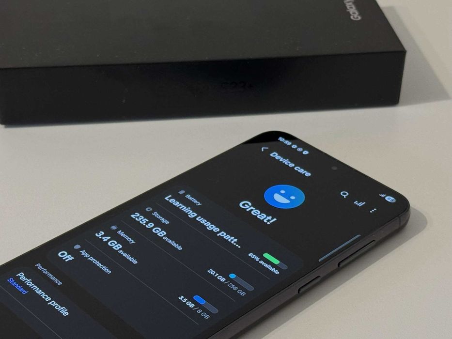 Бартер! Samsung Galaxy S23+ Plus Phantom Black (Черен)