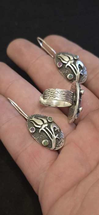 Set din argint rubine smaralde