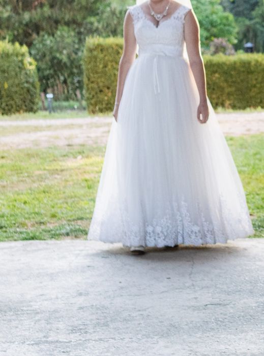 Vand rochie de mireasa