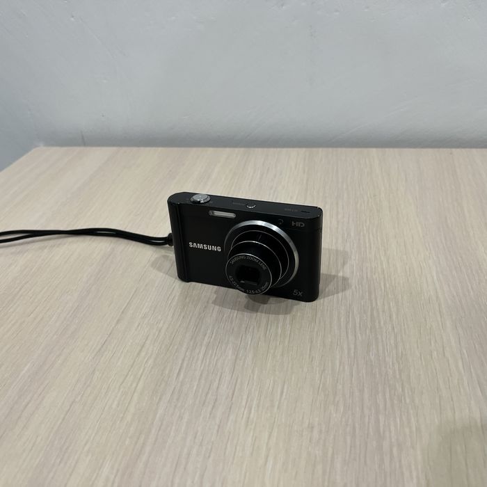 Компактный фотоаппарат Samsung ST88 (мыльница)