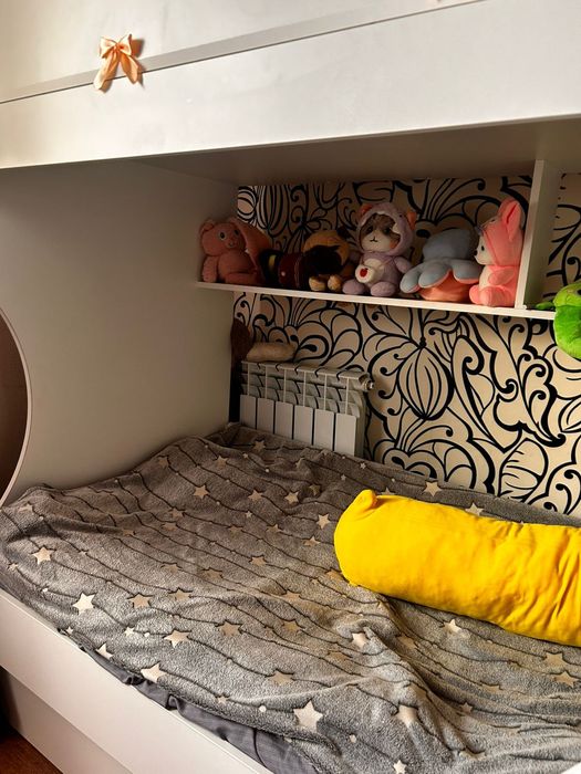 Двухъярусная кровать