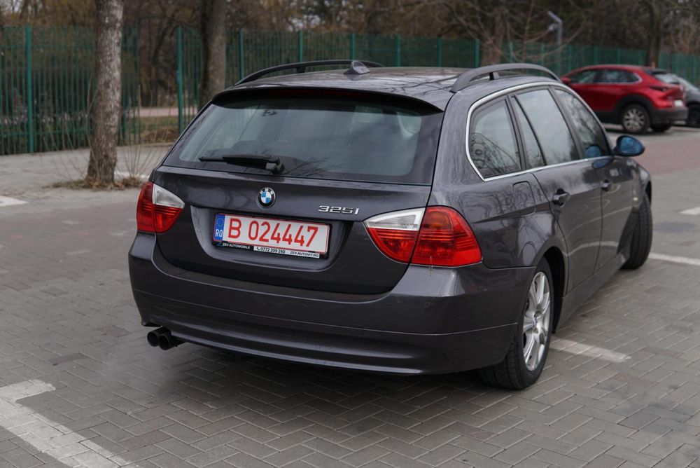 Bmw e91 325i 2005